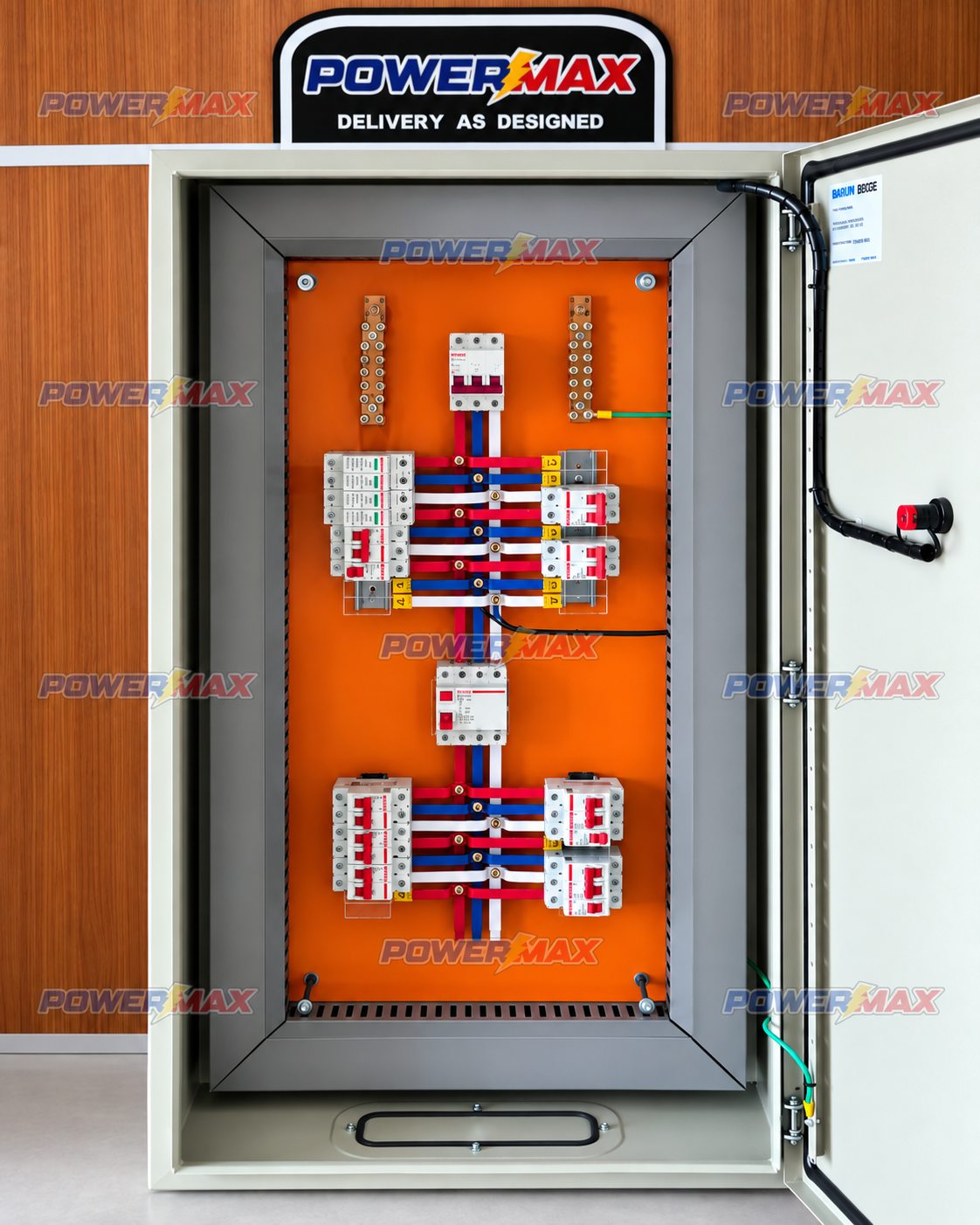 Painel elétrico Power Max com montagem organizada e acabamento profissional